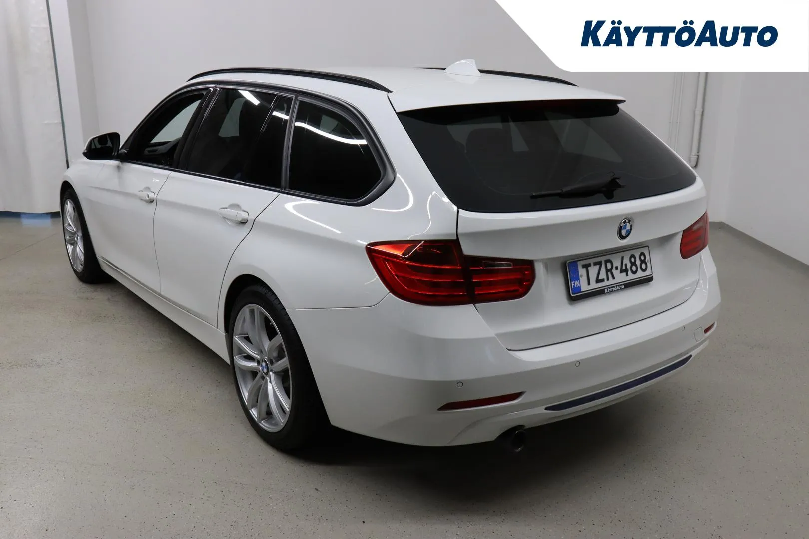 BMW 320 TZR-488 carousel image