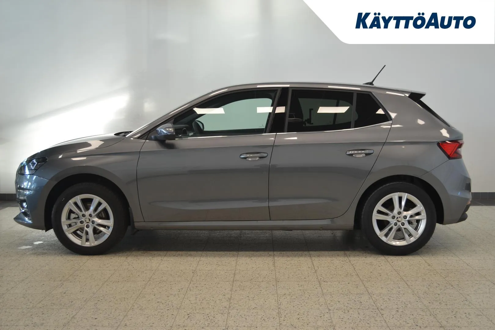 Skoda Fabia RXE-647 carousel image