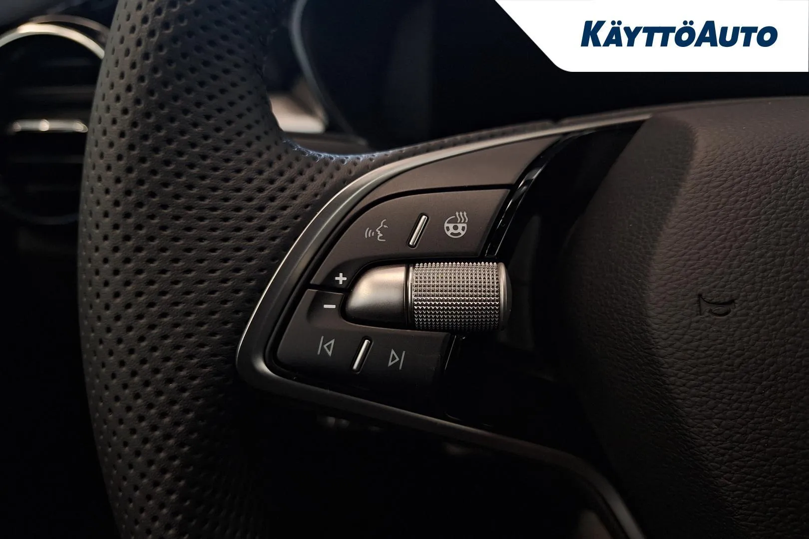 Skoda Fabia RXE-647 carousel image