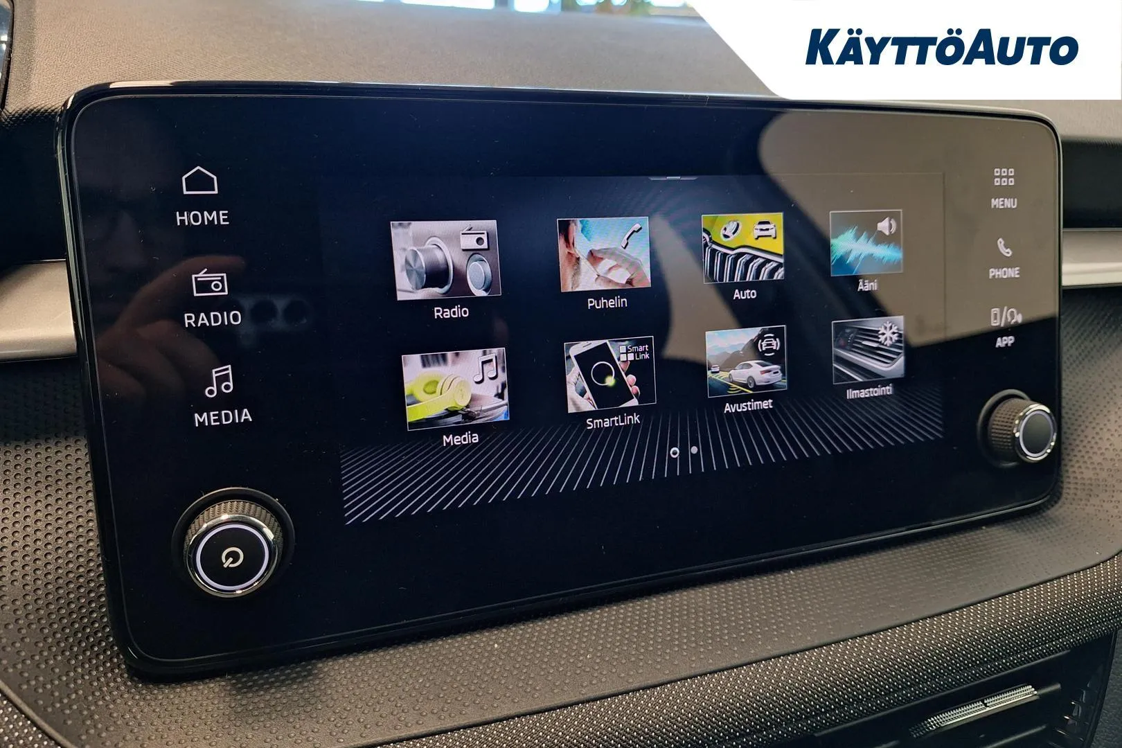 Skoda Fabia RXE-647 carousel image