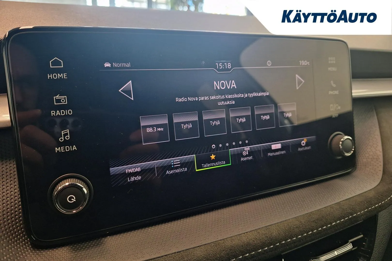 Skoda Fabia RXE-647 carousel image