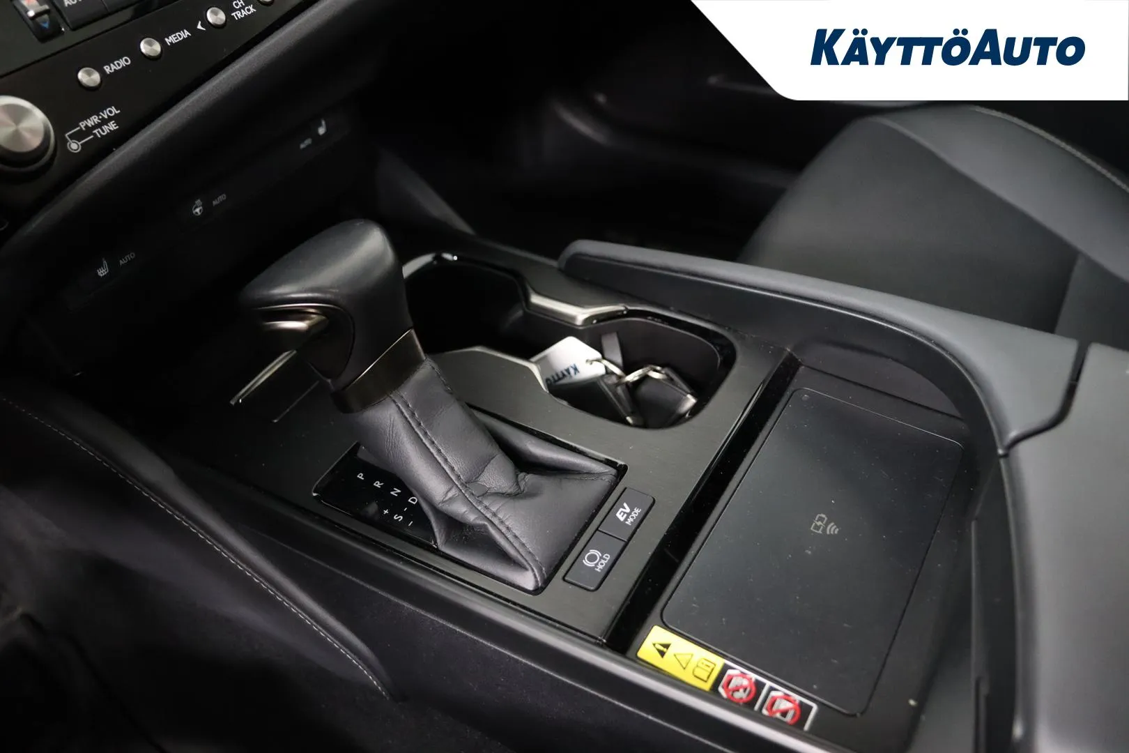 Lexus ES YXY-688 carousel image