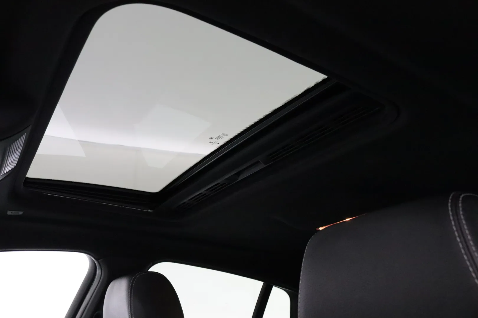 BMW X4 ESM-547 carousel image