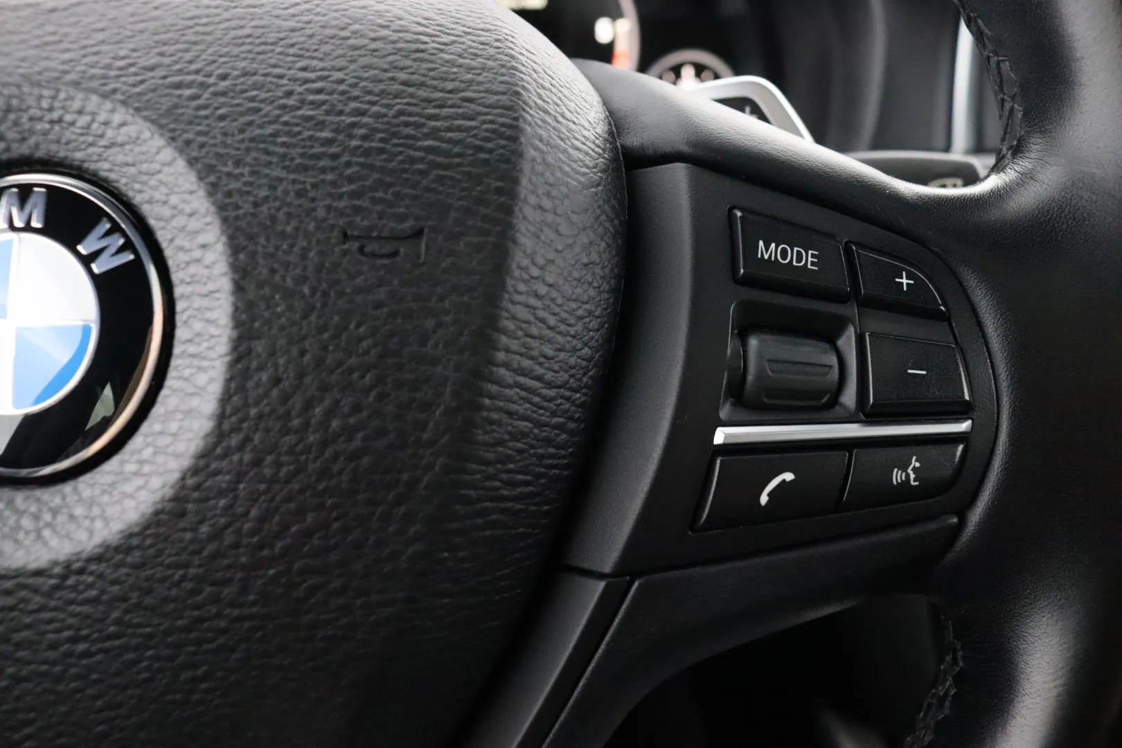 BMW X4 ESM-547 carousel image