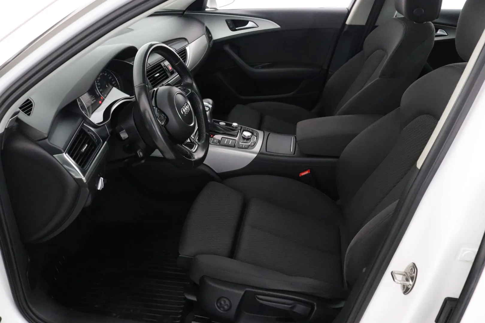AUDI A6 BRN-298 carousel image