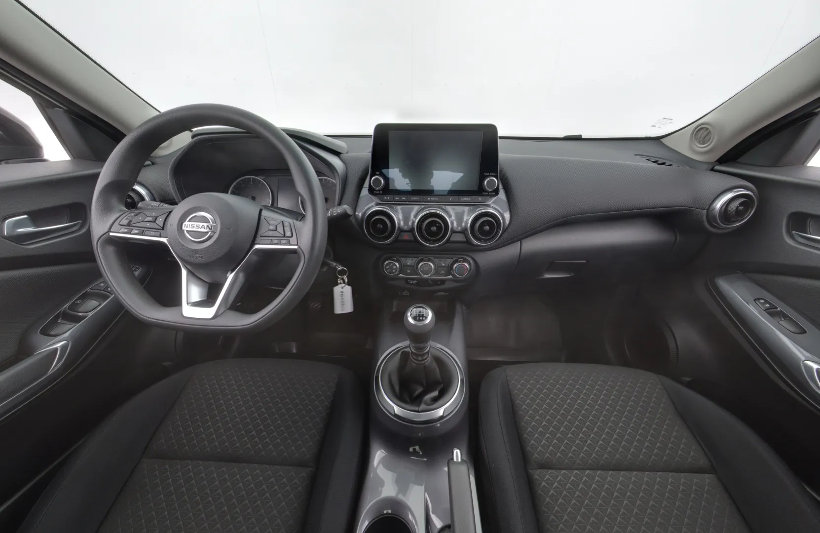 NISSAN Juke XRE-141 carousel image