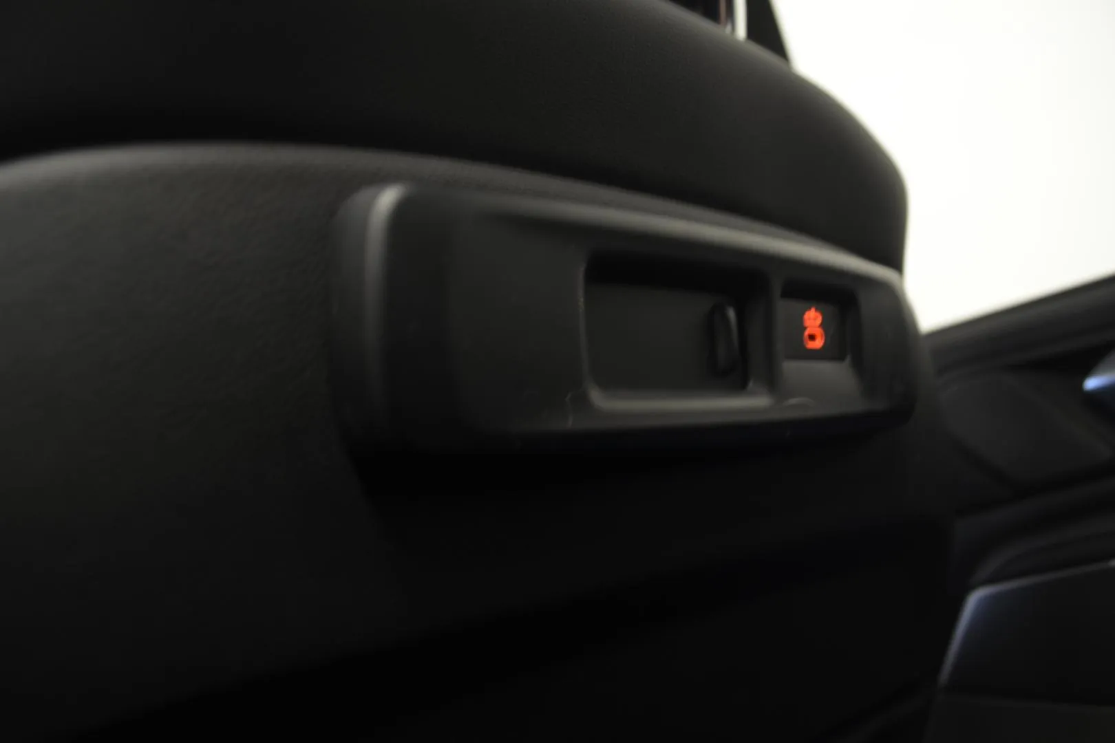 BMW X5 XRZ-864 carousel image