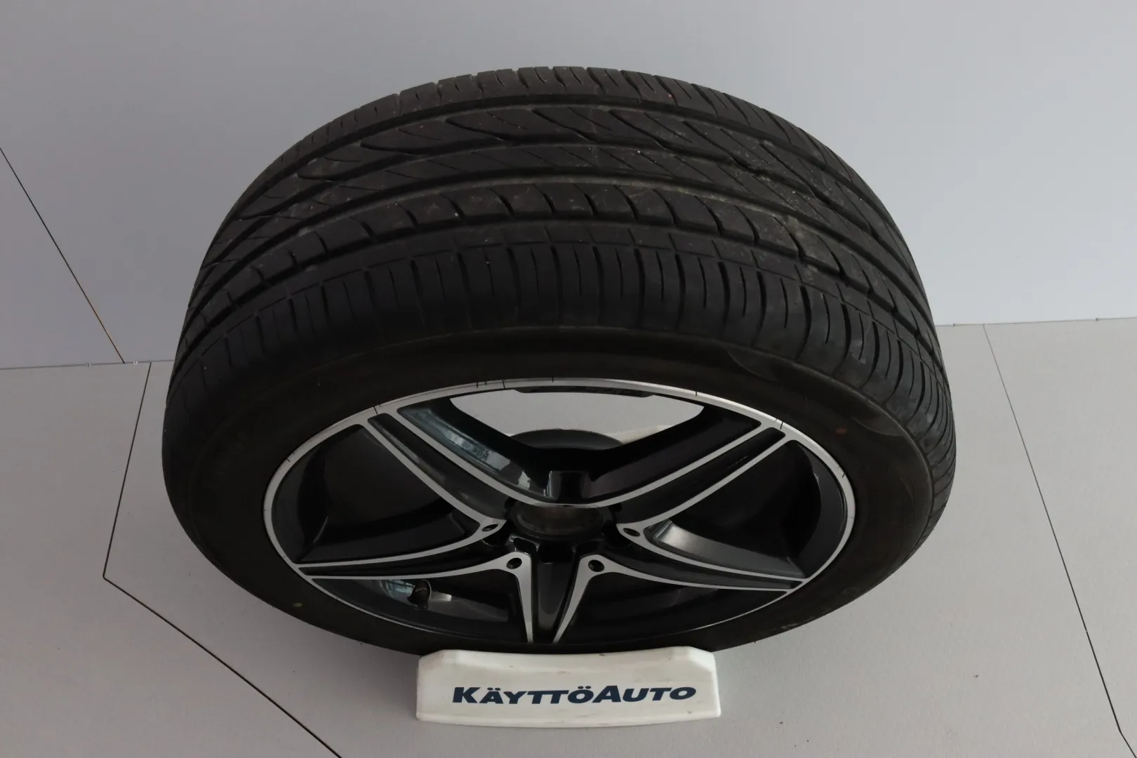 MERCEDES-BENZ E MPO-592 carousel image