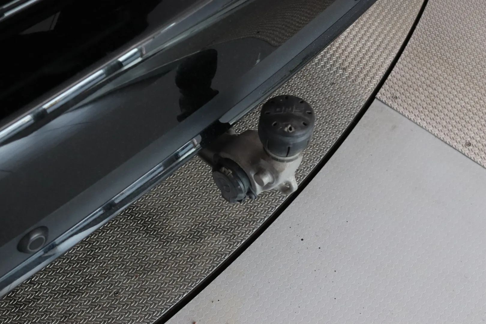 MERCEDES-BENZ E MPO-592 carousel image