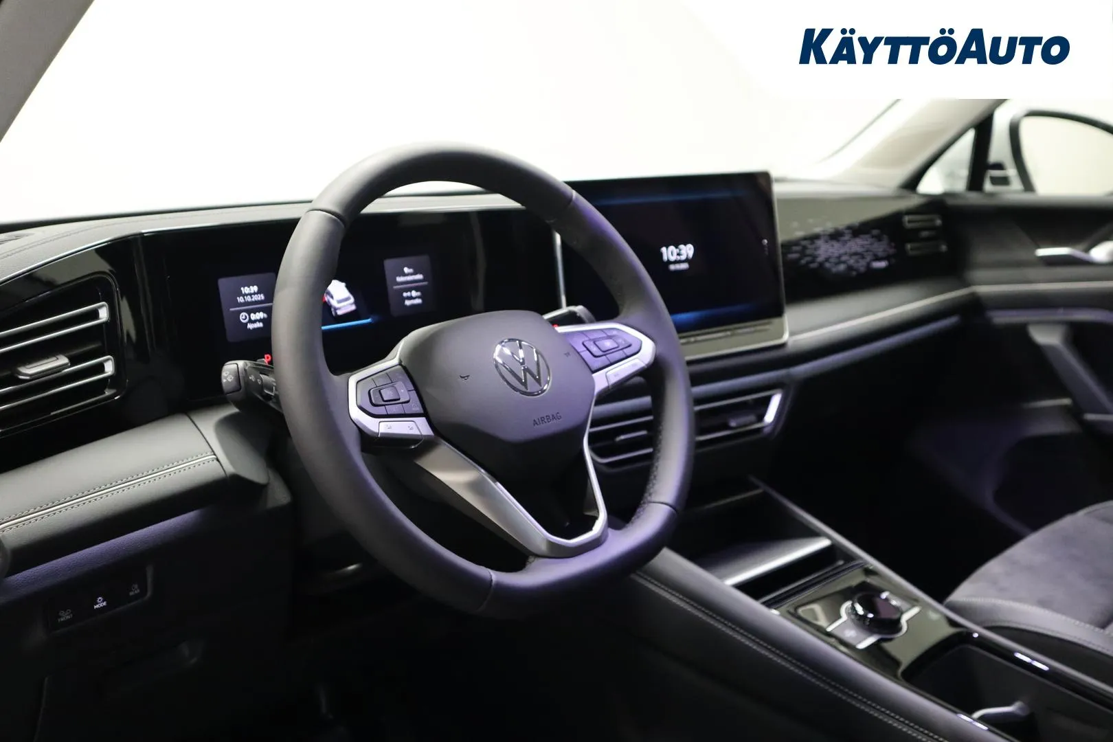 Volkswagen Tiguan ISR-503 carousel image