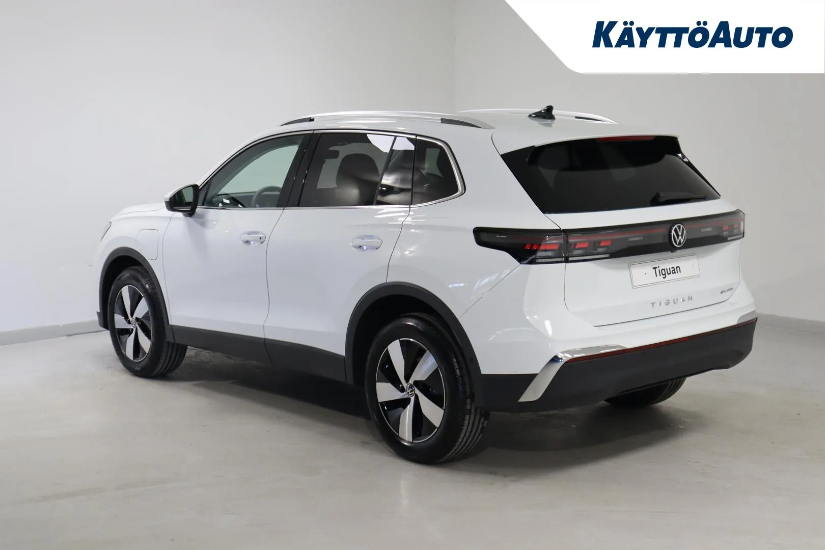 Volkswagen Tiguan ISR-503 carousel image