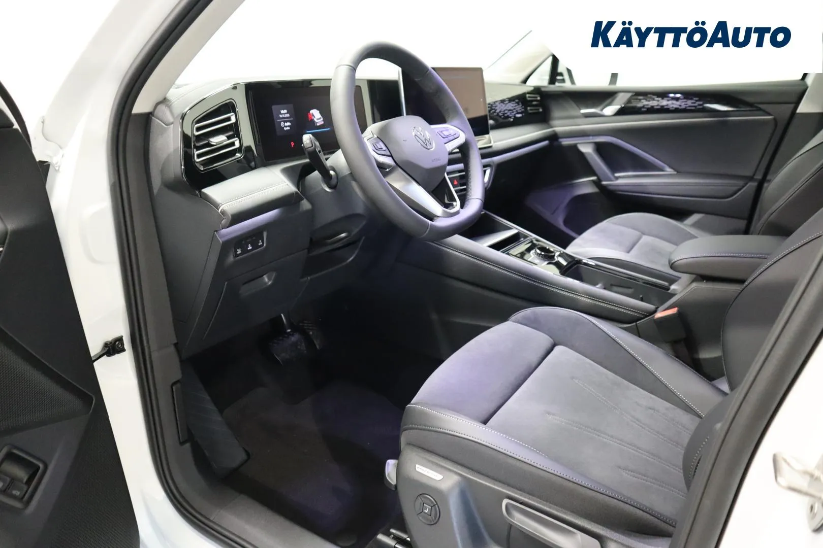 Volkswagen Tiguan ISR-503 carousel image