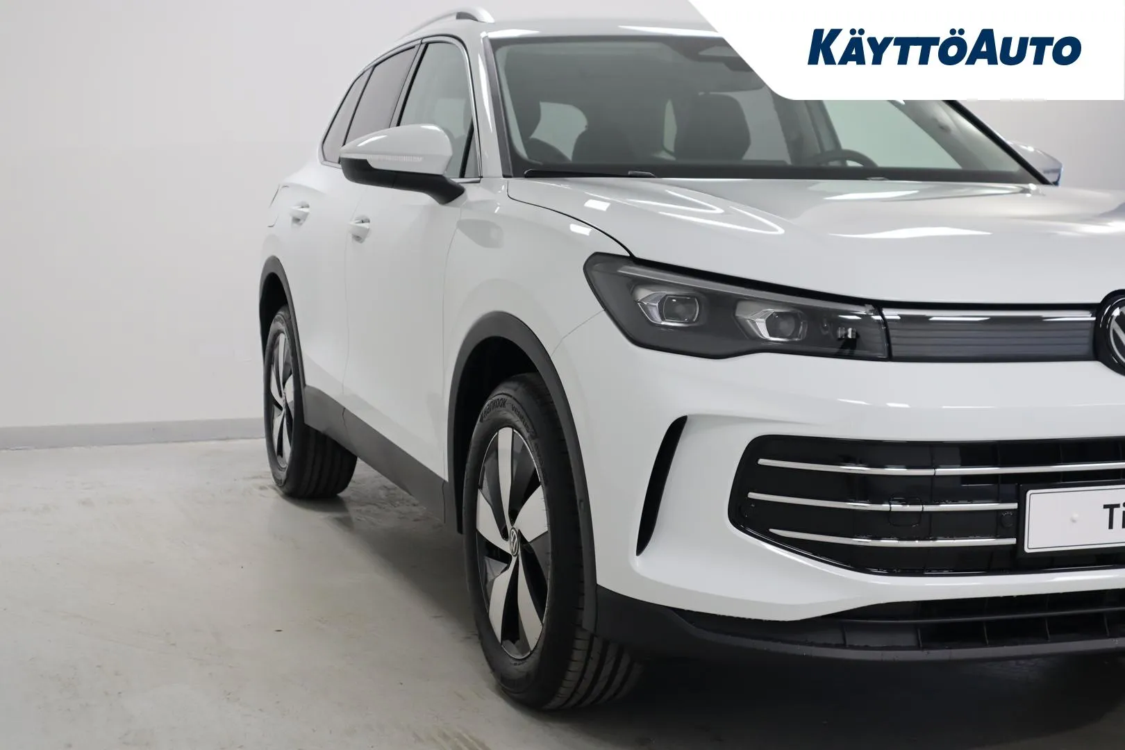Volkswagen Tiguan ISR-503 carousel image