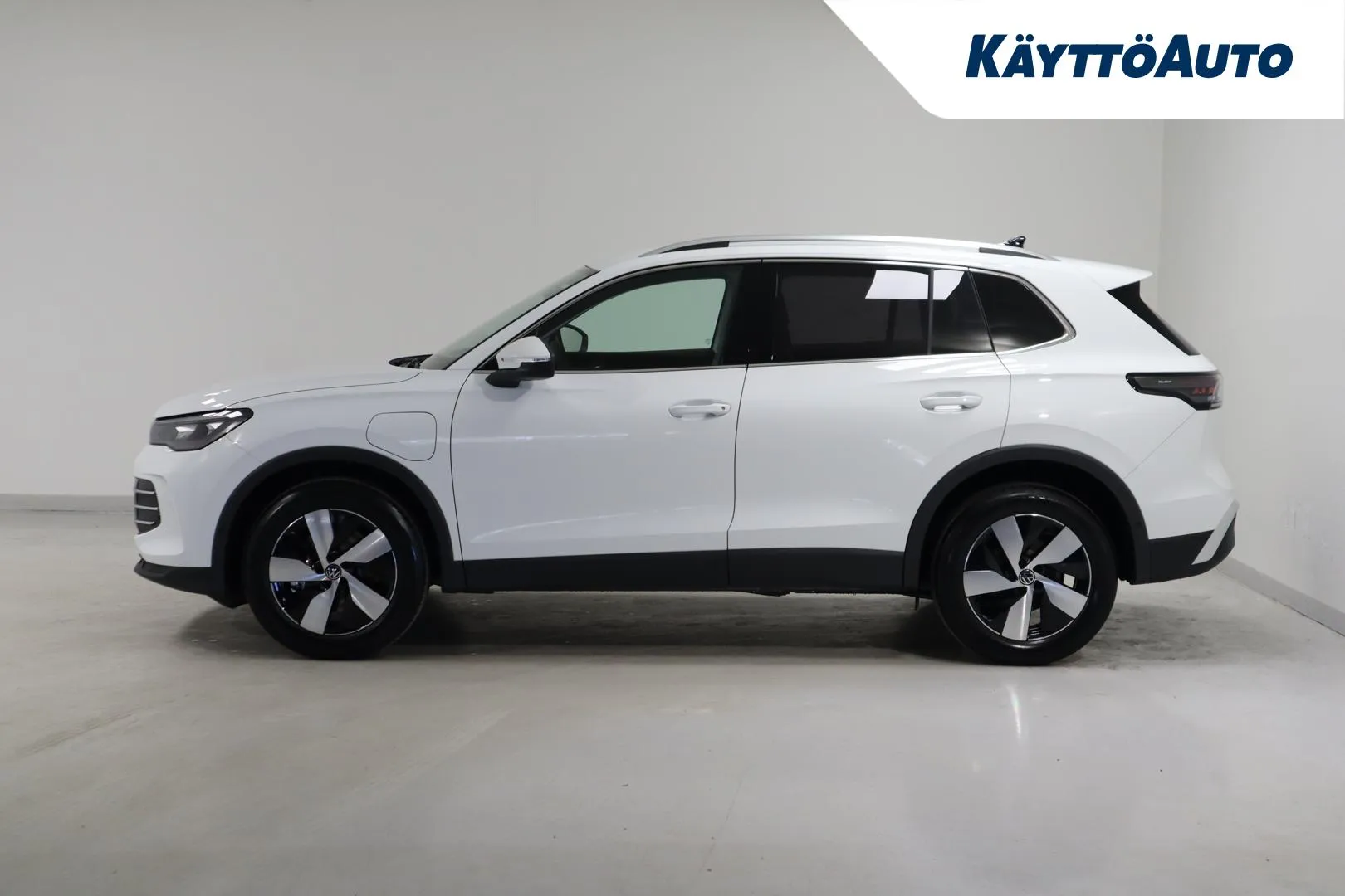 Volkswagen Tiguan ISR-503 carousel image