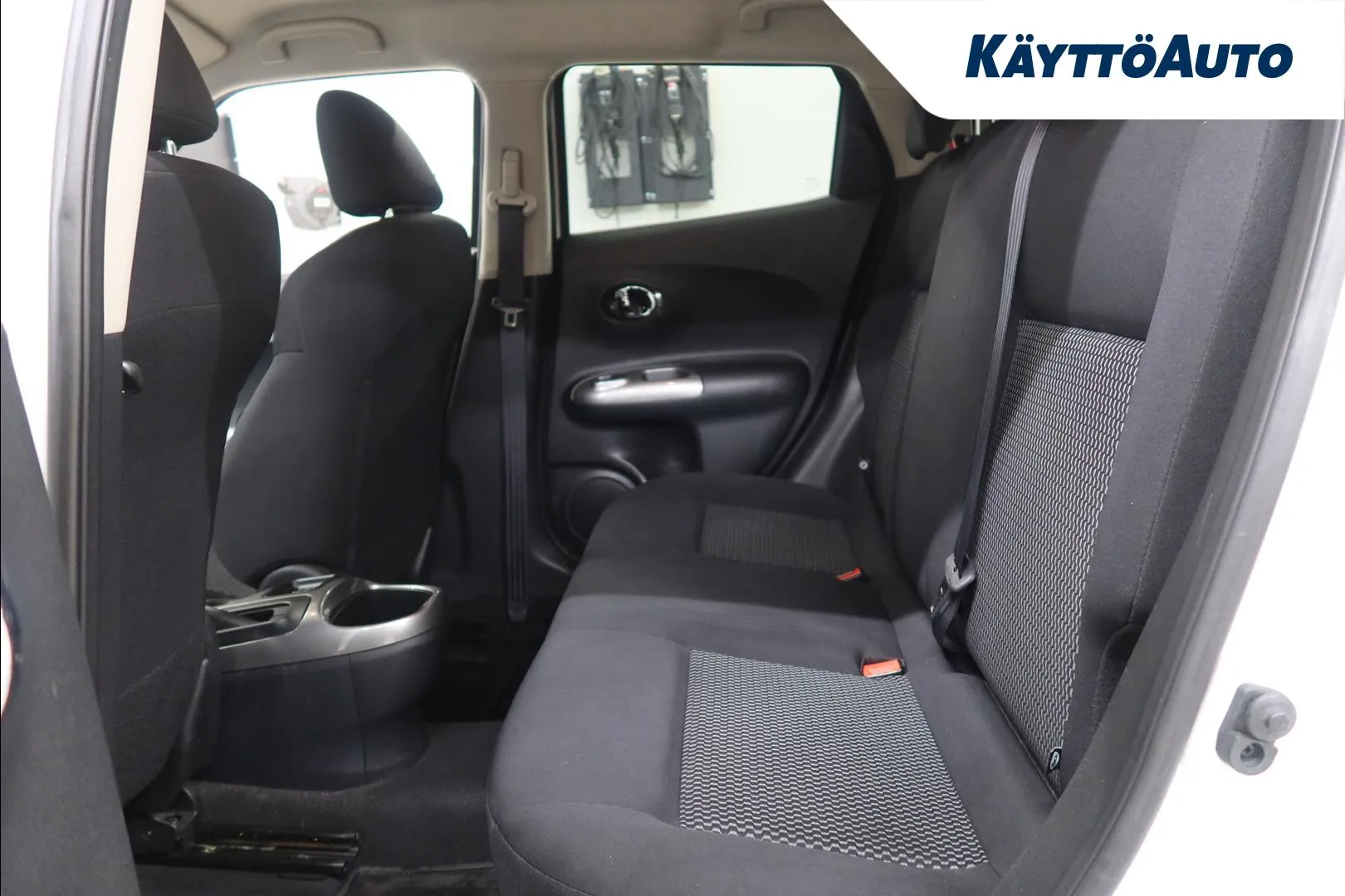 Nissan Juke CJN-833 carousel image