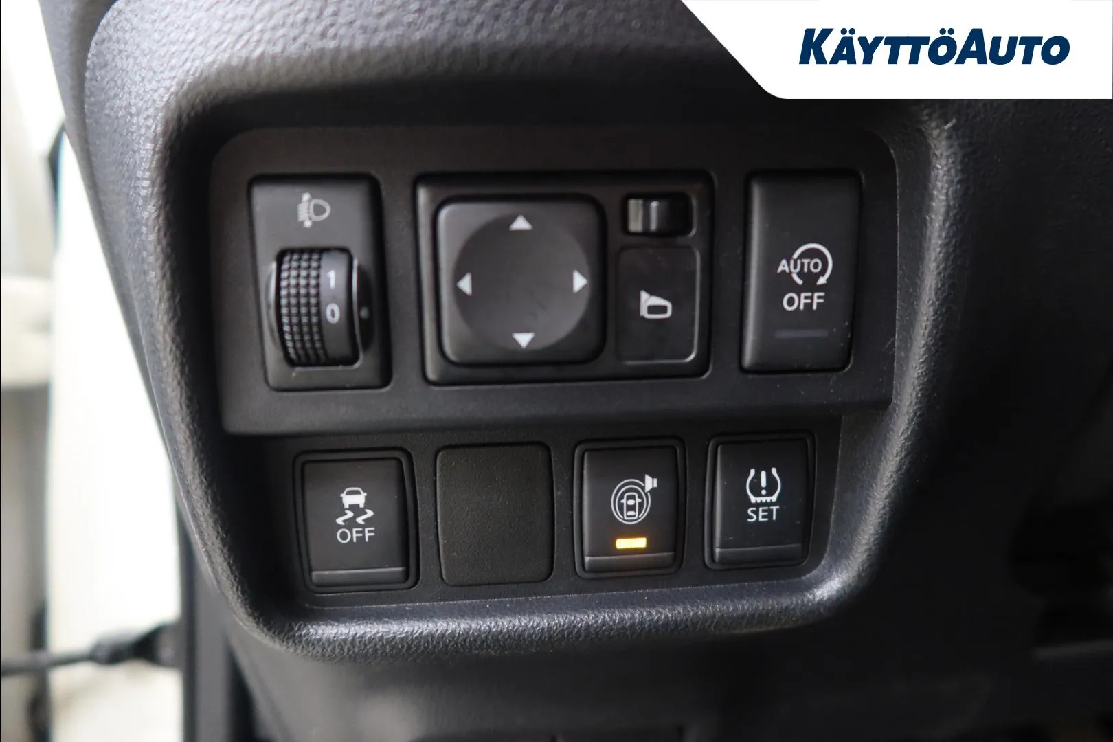 Nissan Juke CJN-833 carousel image