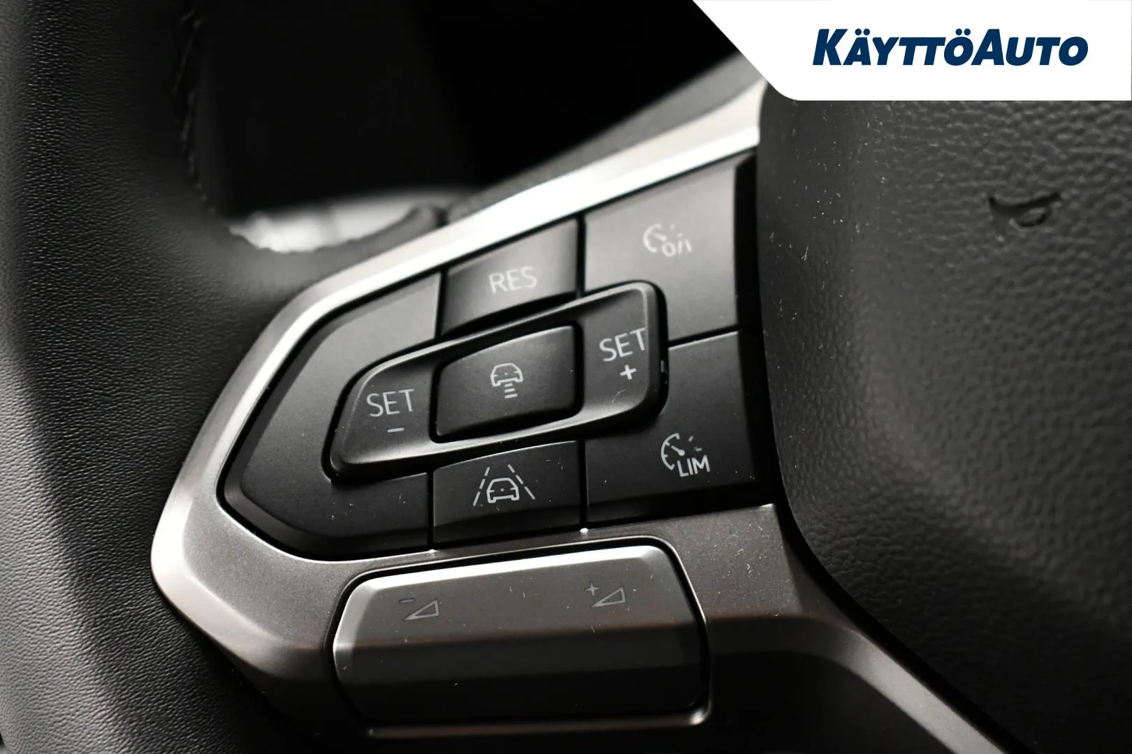 Volkswagen Transporter XVZ-834 carousel image
