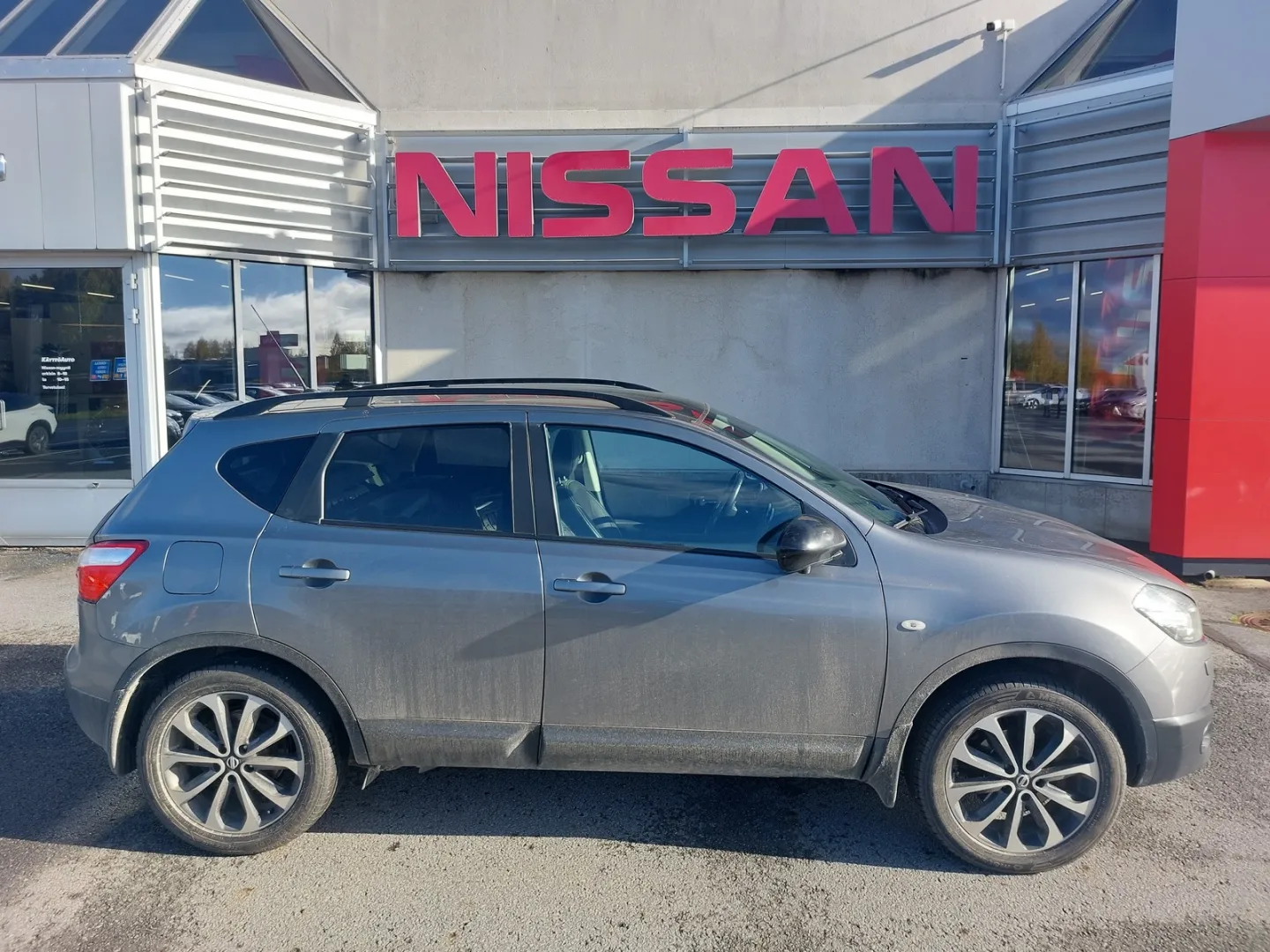 NISSAN Qashqai XVL-447 carousel image