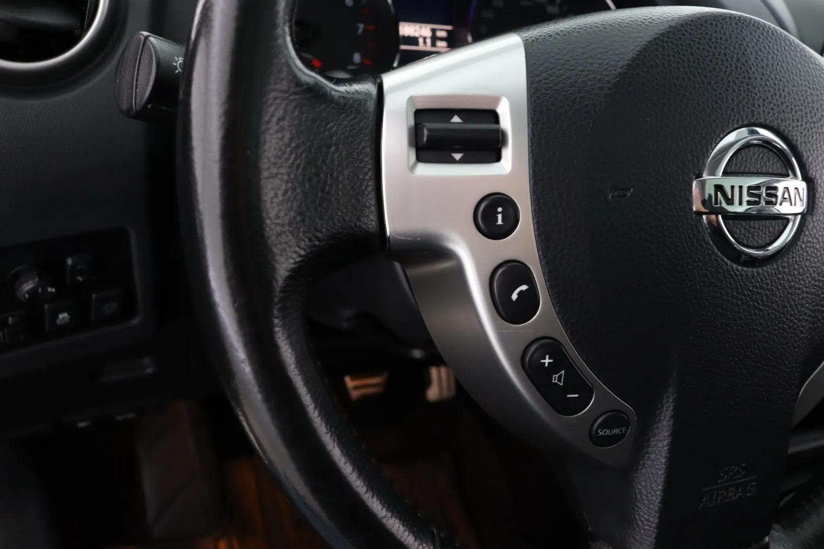NISSAN Qashqai XVL-447 carousel image