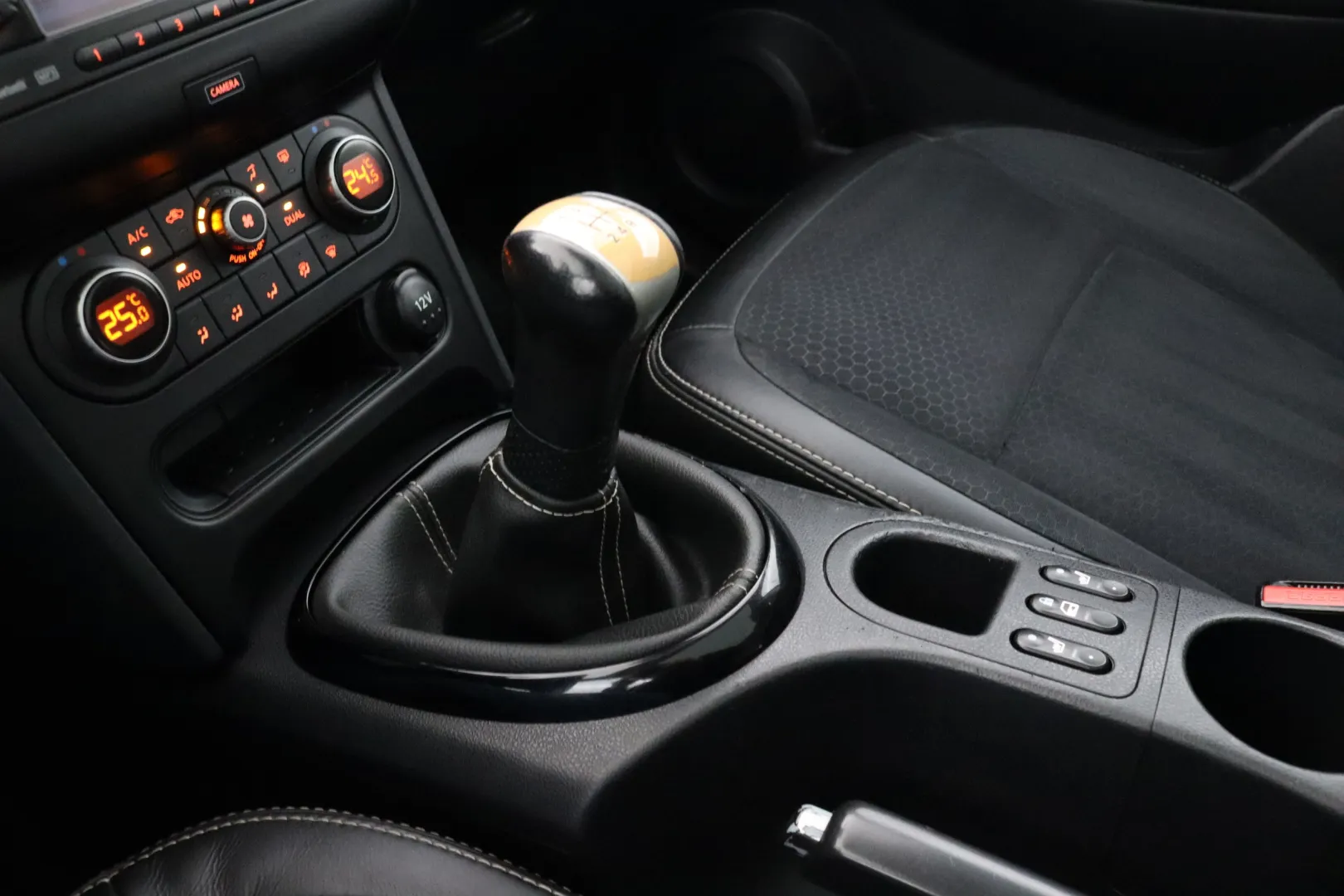 NISSAN Qashqai XVL-447 carousel image