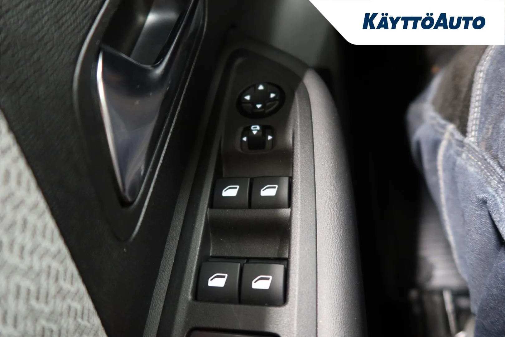 CITROEN C4 ZNT-382 carousel image