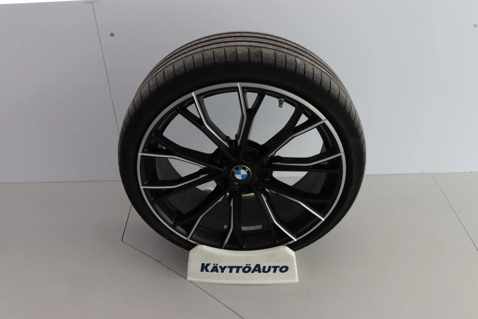BMW 530 JTS-261 carousel image