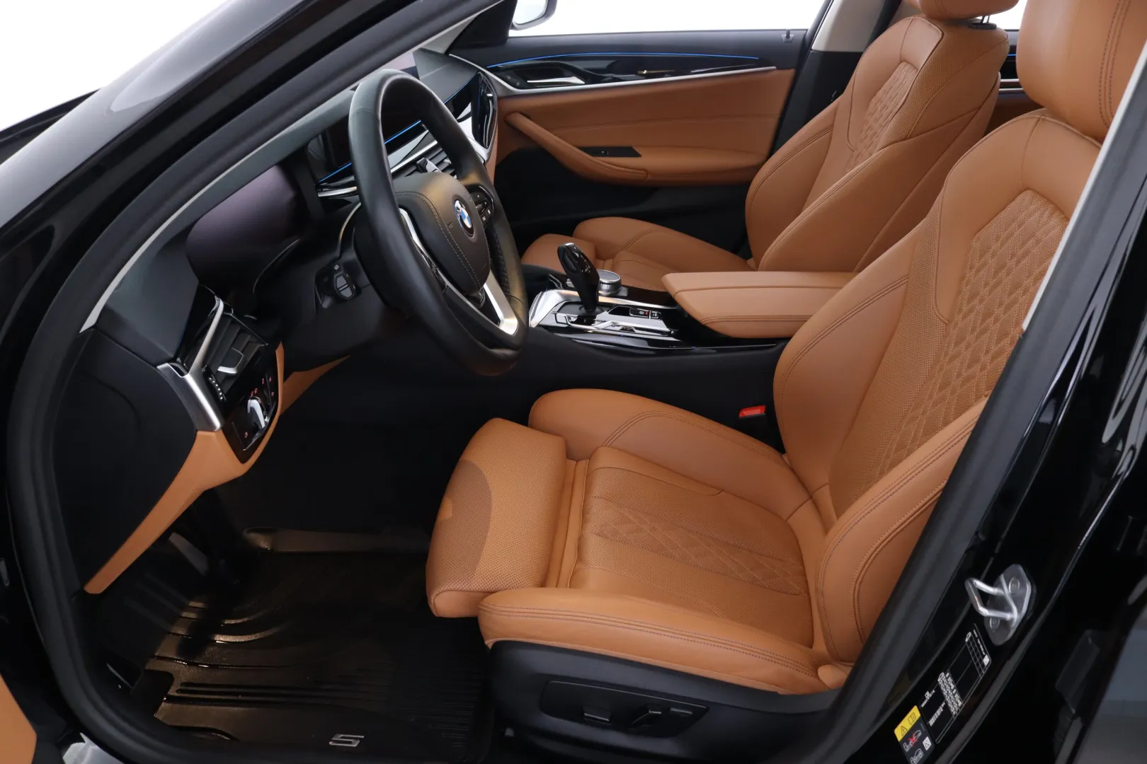 BMW 530 JTS-261 carousel image