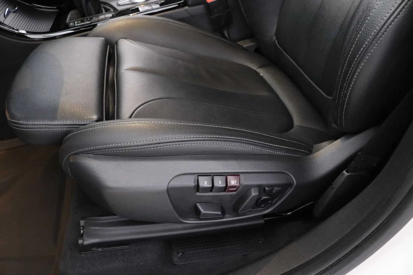 BMW X1 LRC-448 carousel image