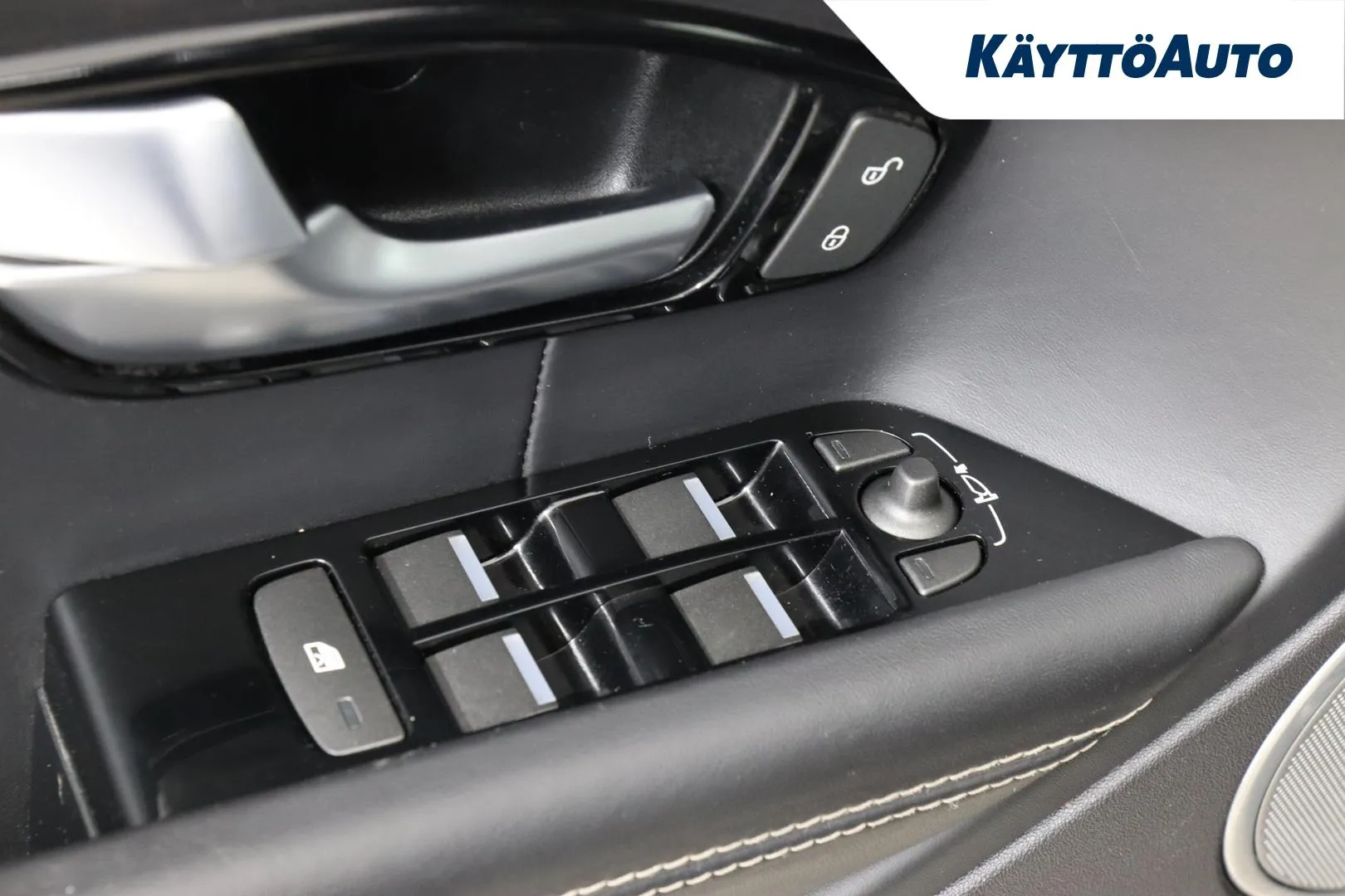 LAND ROVER Range Rover Evoque CPH-708 carousel image