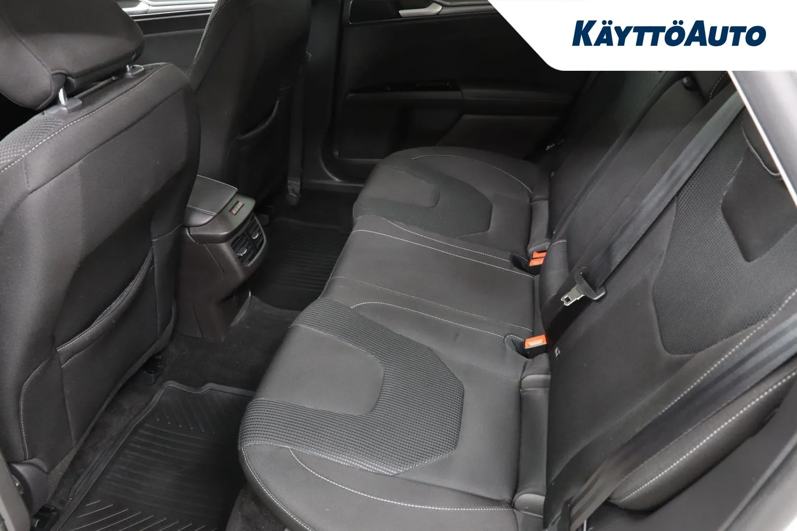FORD Mondeo MYV-291 carousel image