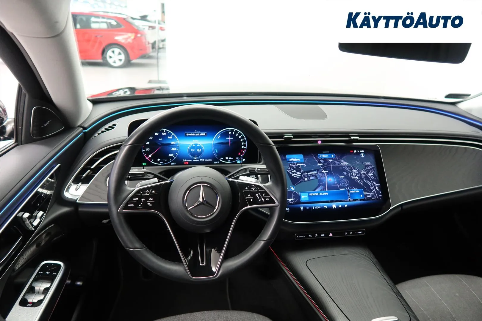 Mercedes-Benz E FSC-800 carousel image