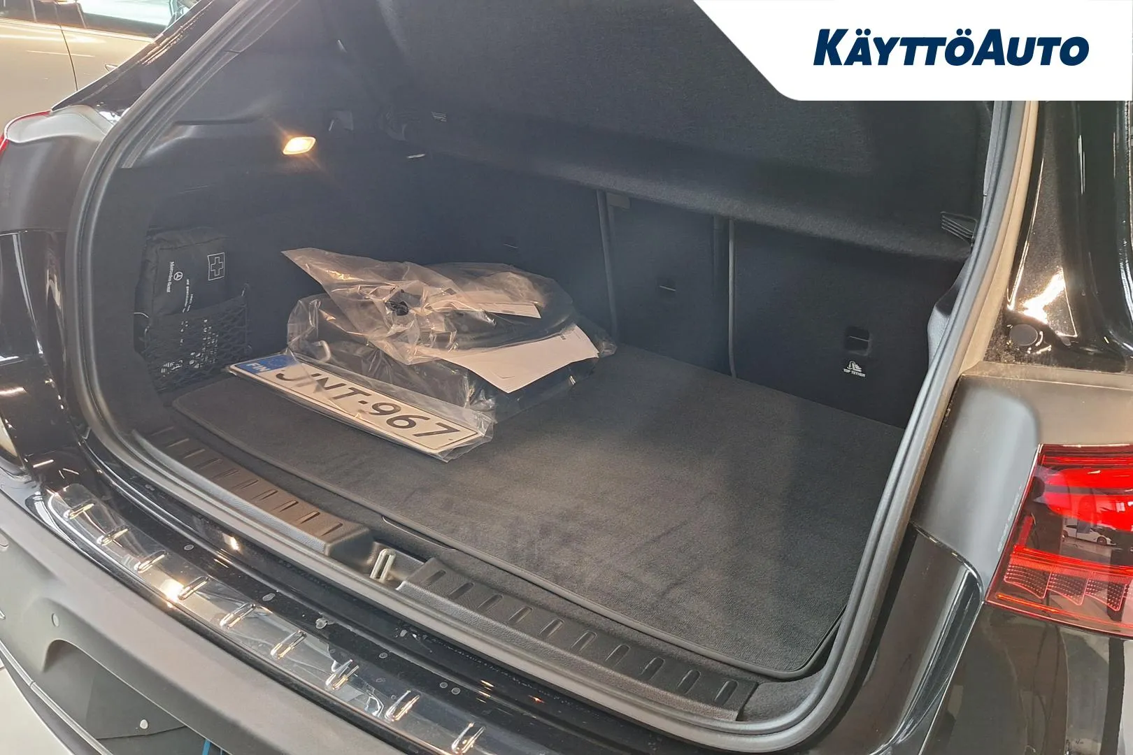 Mercedes-Benz EQA JNT-967 carousel image