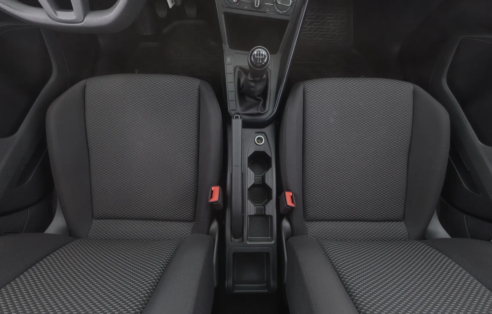 VOLKSWAGEN Polo ERJ-851 carousel image