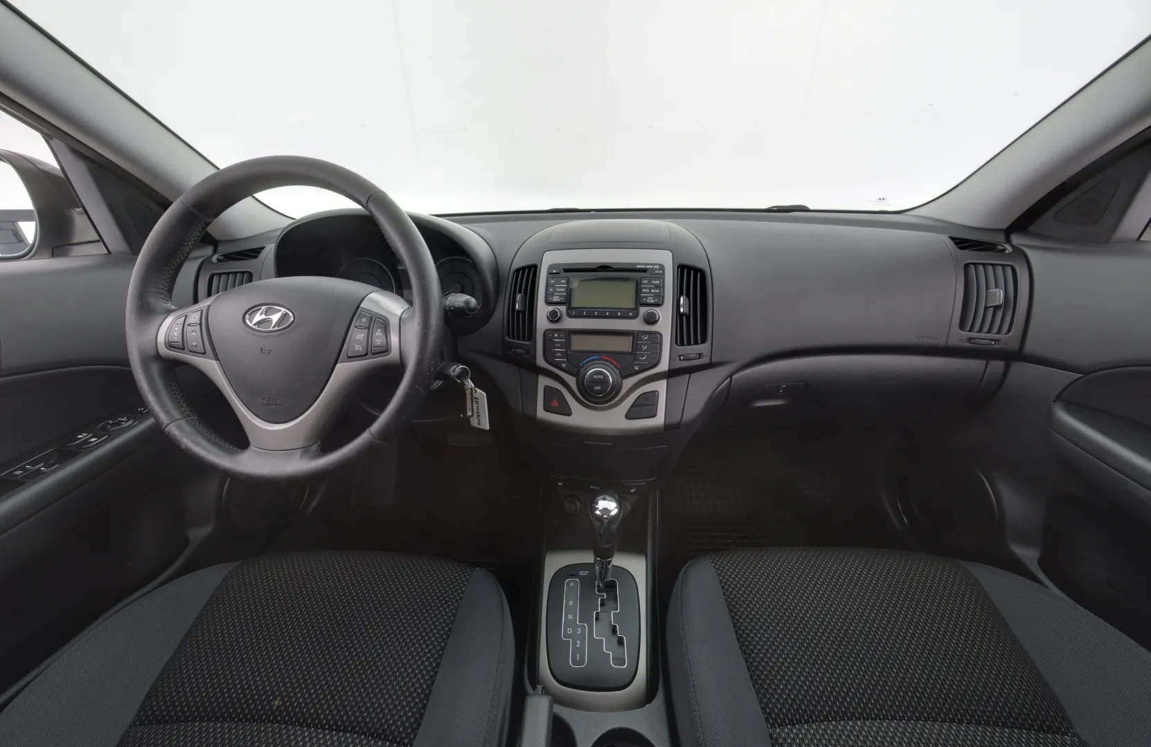 HYUNDAI i30 TCY-388 carousel image