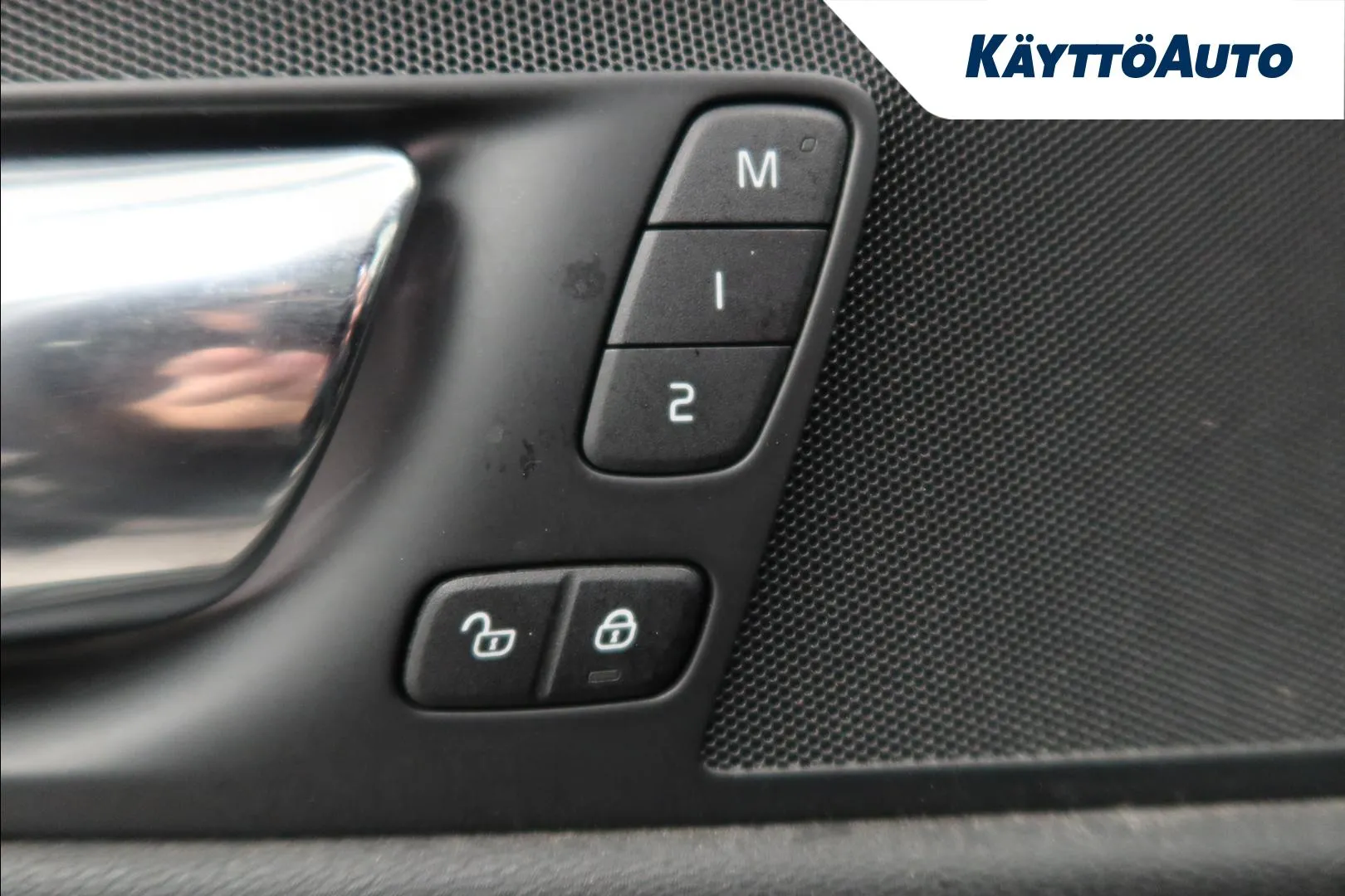 Volvo XC60 IOB-423 carousel image