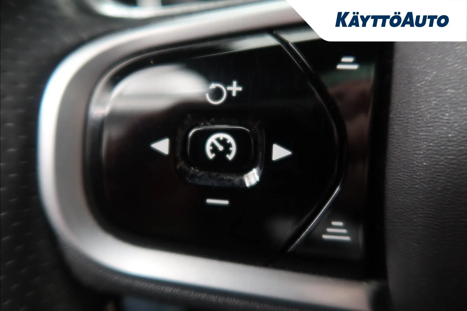 Volvo XC60 IOB-423 carousel image