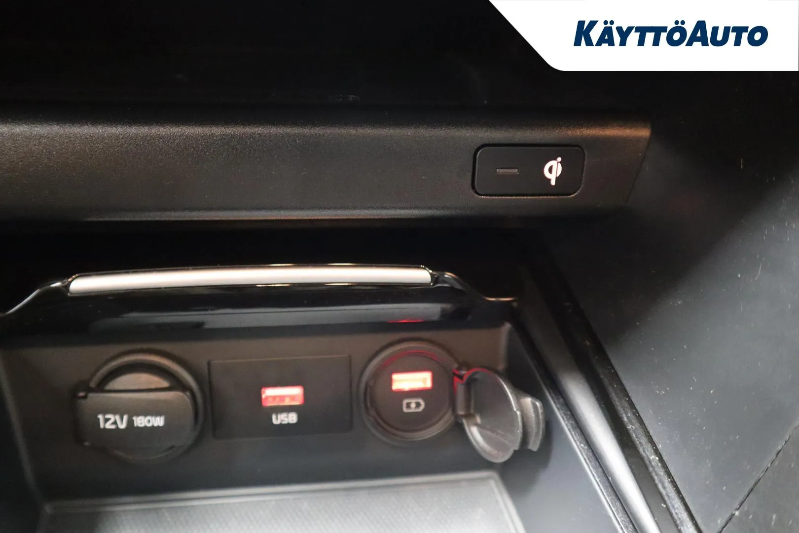 KIA XCeed LPA-603 carousel image