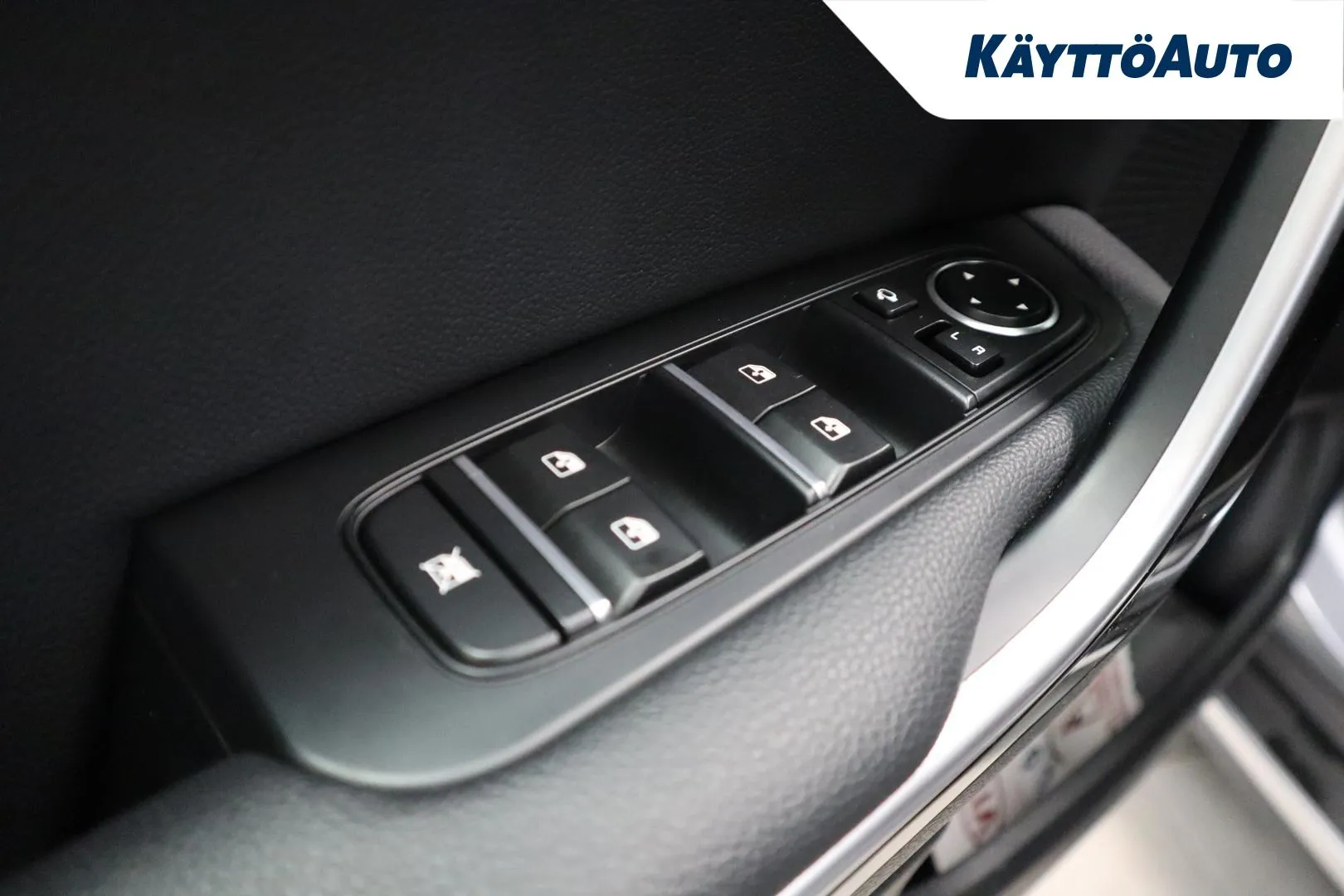 KIA XCeed LPA-603 carousel image