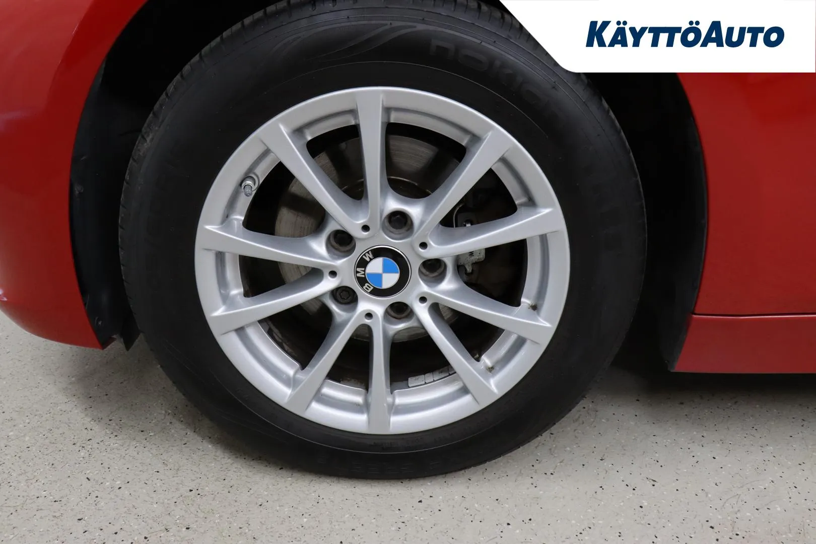 BMW 320 SNM-745 carousel image