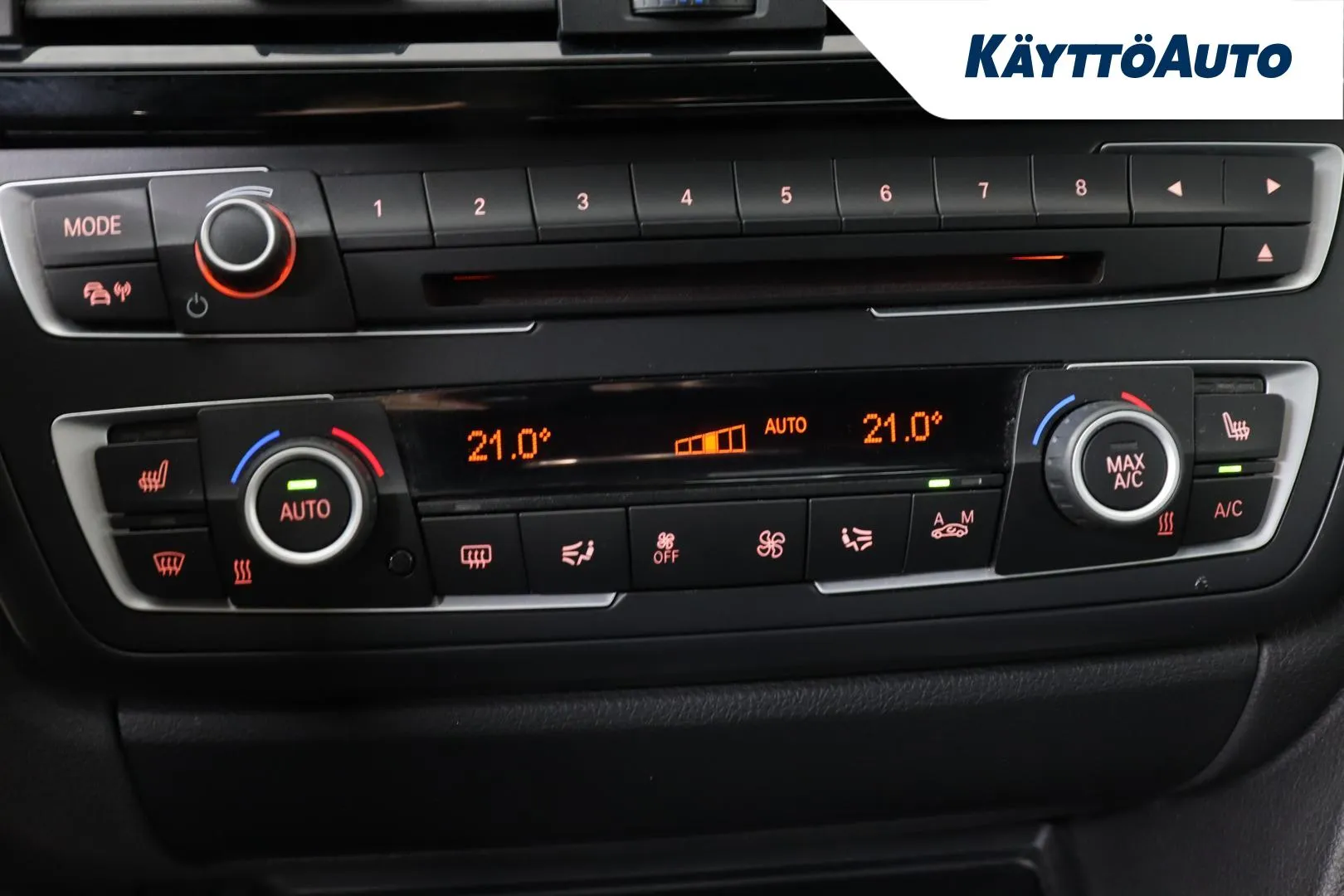 BMW 320 SNM-745 carousel image