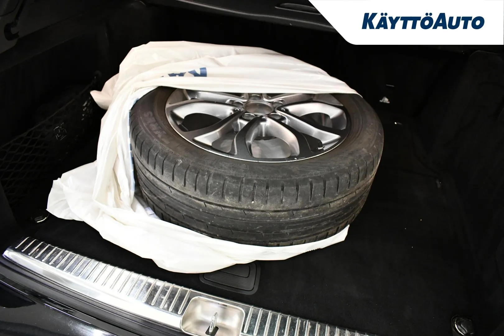 MERCEDES-BENZ C CKZ-387 carousel image