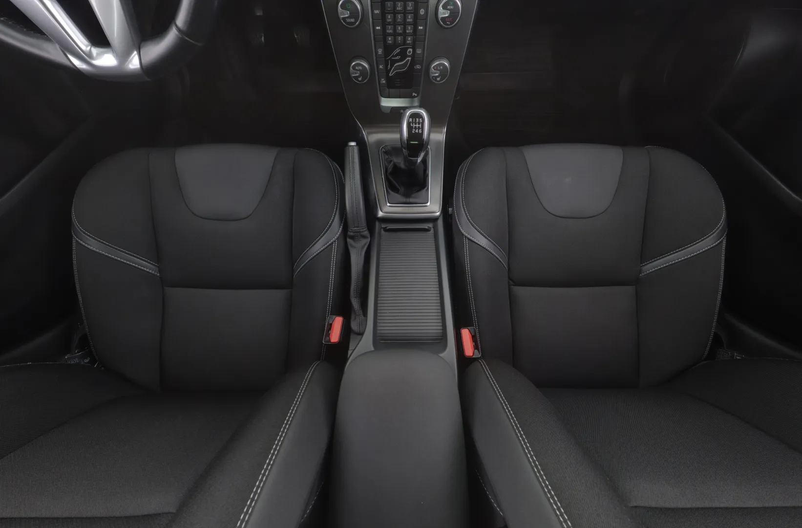 VOLVO V40 VXP-716 carousel image