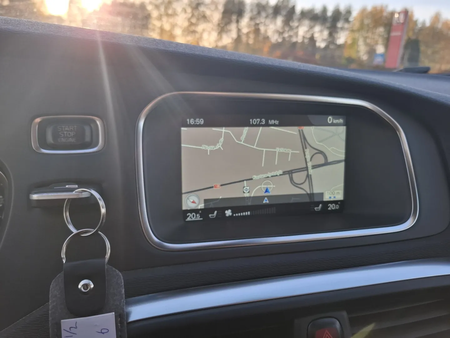 VOLVO V40 VXP-716 carousel image