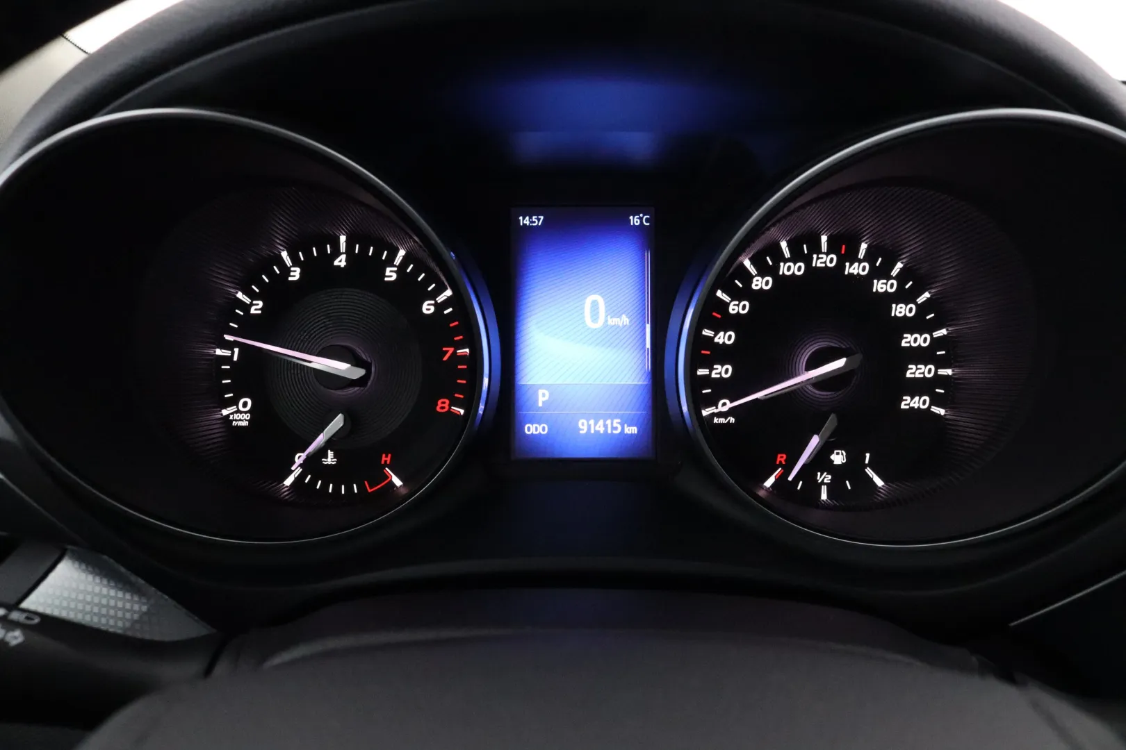 TOYOTA Avensis XNU-239 carousel image