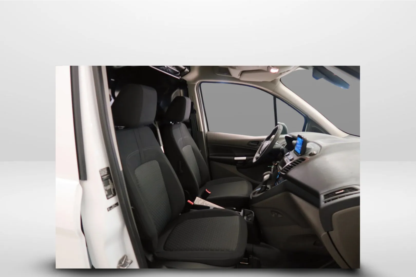 Ford Transit Connect YXS-628 carousel image