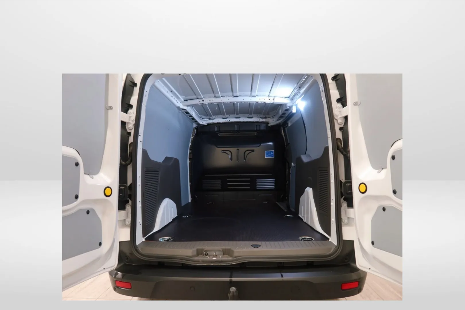 Ford Transit Connect YXS-628 carousel image