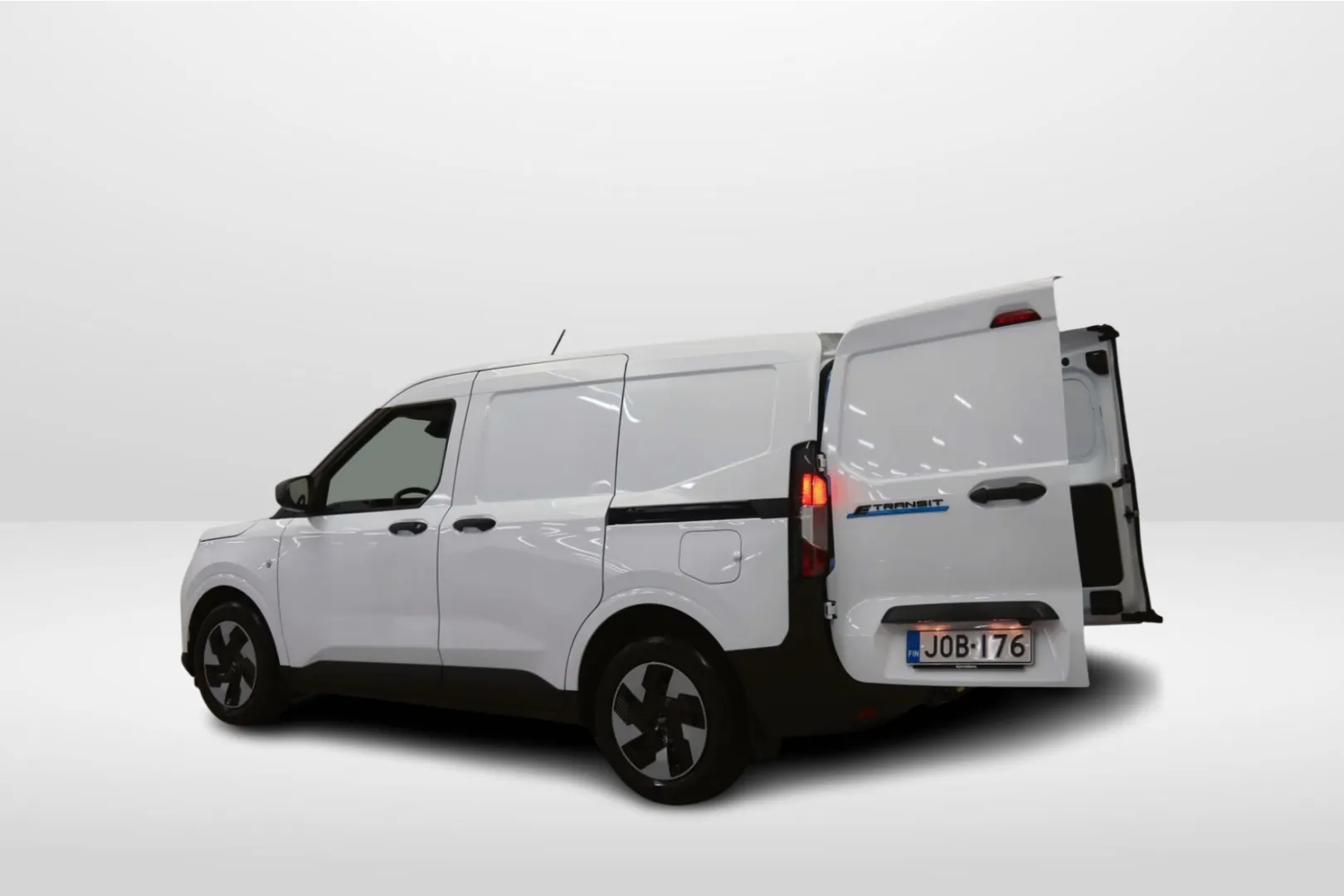 Ford Transit Courier JOB-176 carousel image