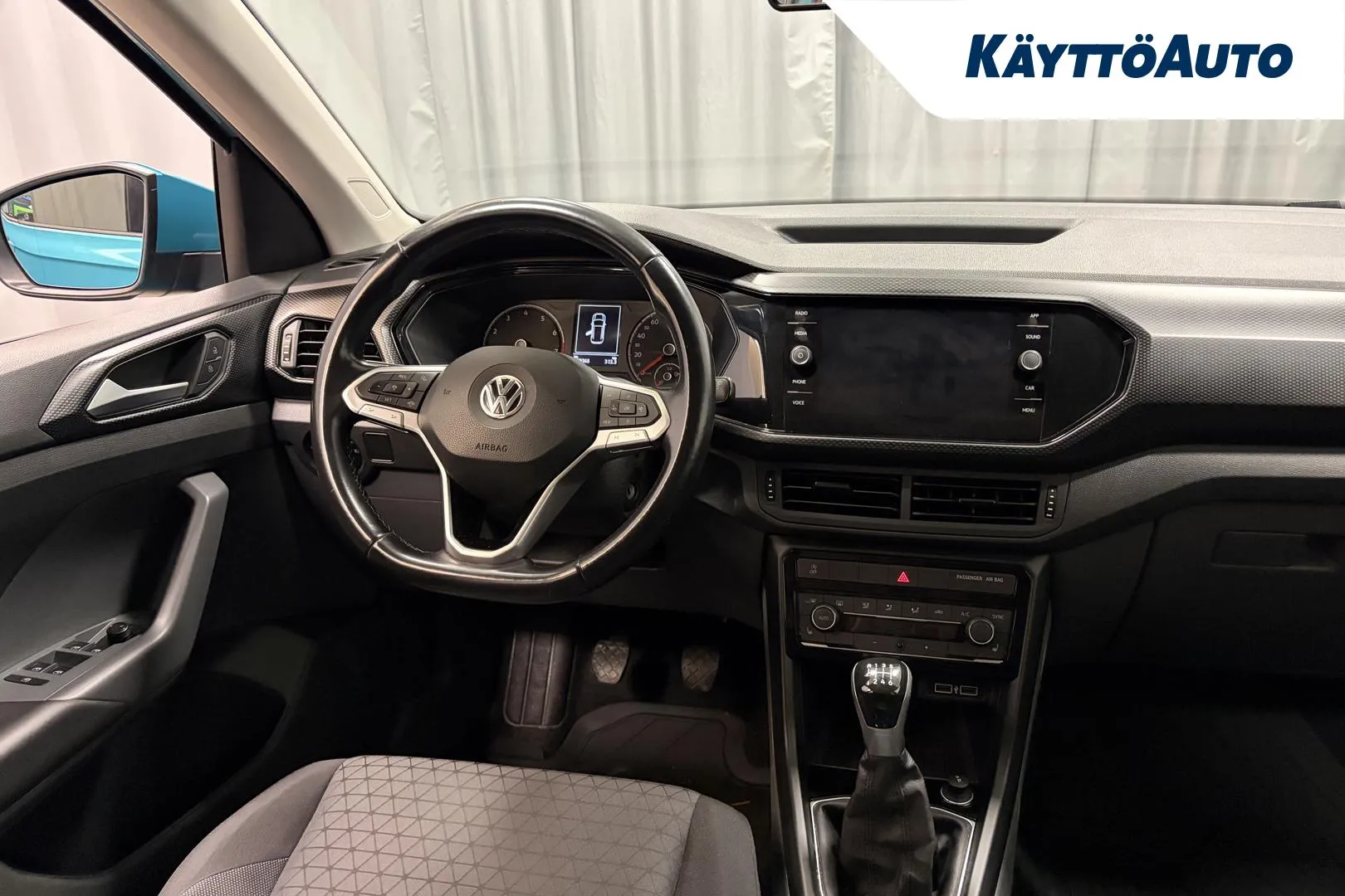 VOLKSWAGEN T-Cross CNN-149 carousel image