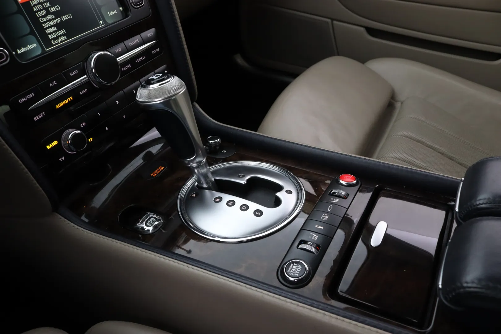 BENTLEY Continental OVE-166 carousel image