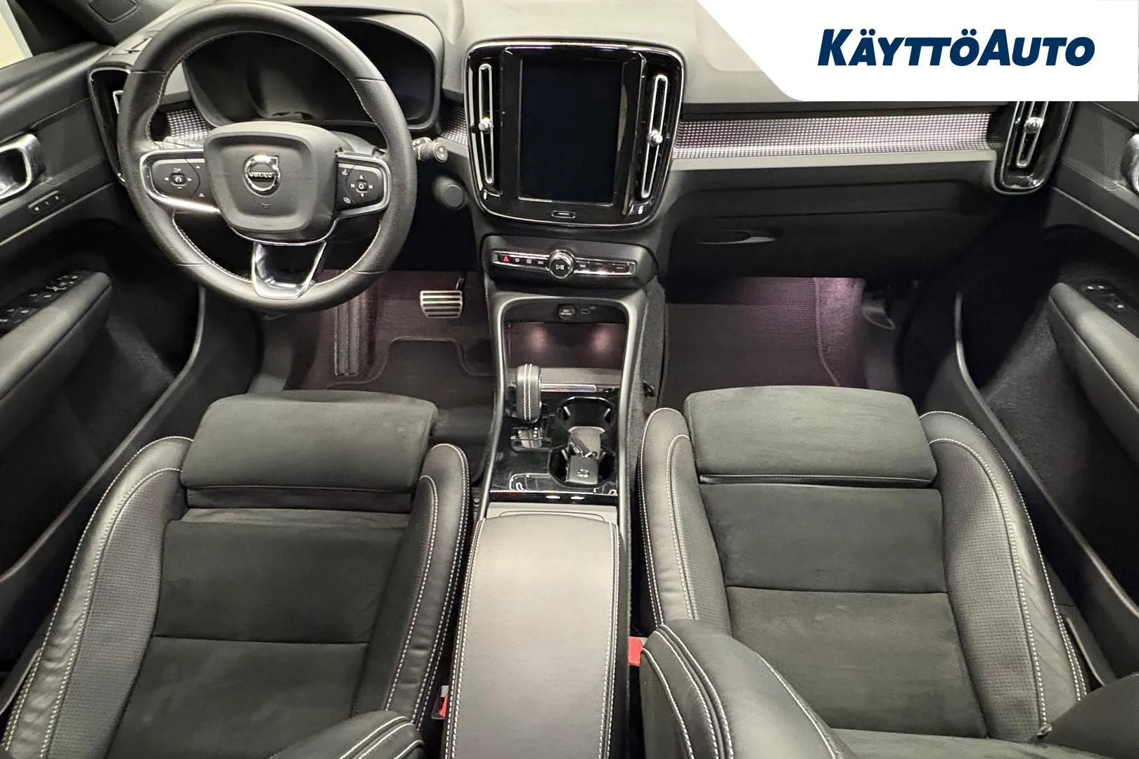 VOLVO XC40 LPL-845 carousel image